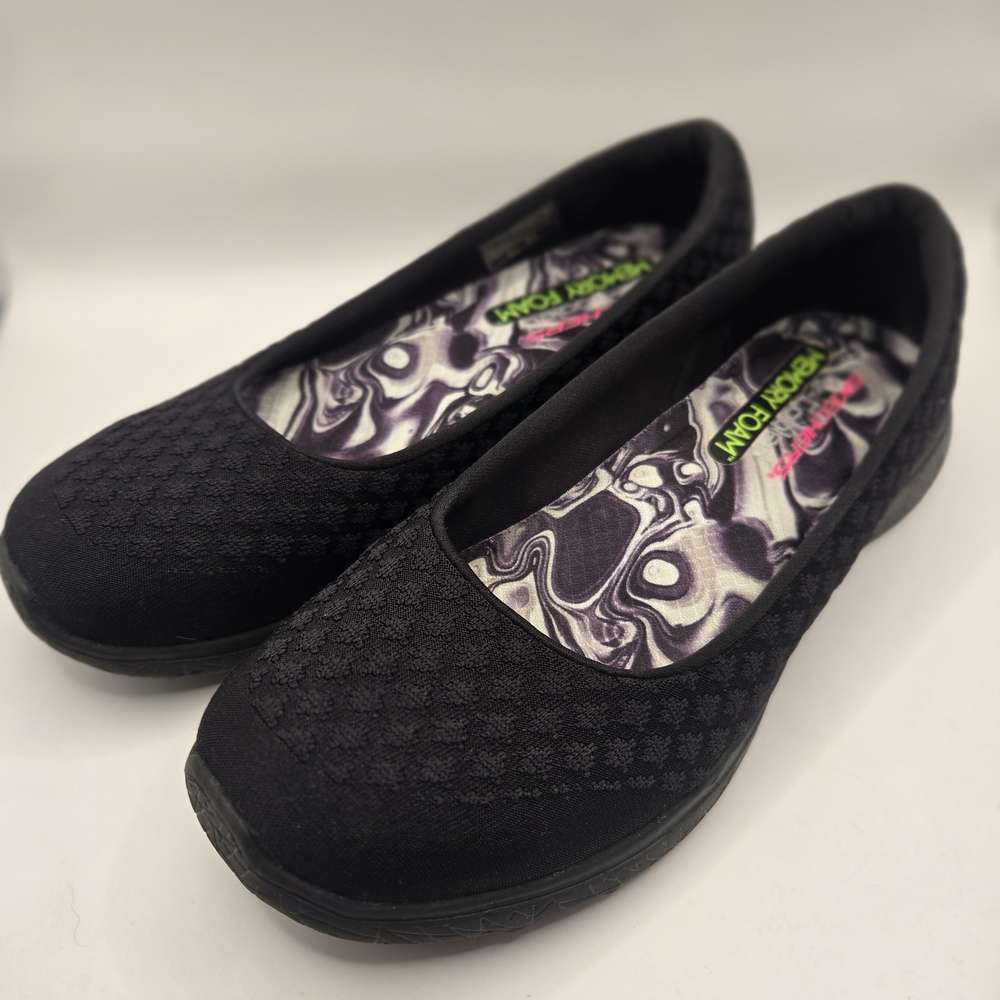 Skechers Women's Microburst - One Up slip-on comfort flats. Size 6.5